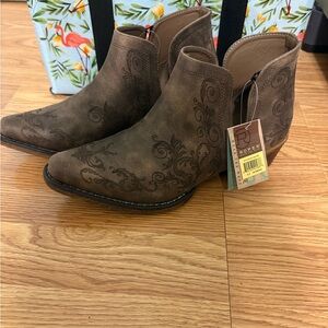 Roper Dark Brown Embroidered Ankle Booties